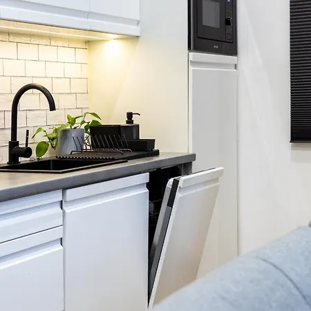 Devai With Free Netflix Near The Westend City Center